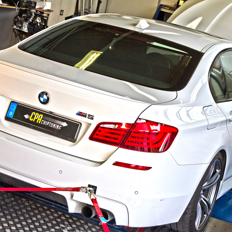 The BMW M5 (F10) on the dyno