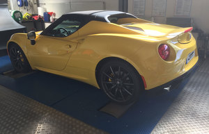 Classic design language meets high tech offals - Alfa 4C