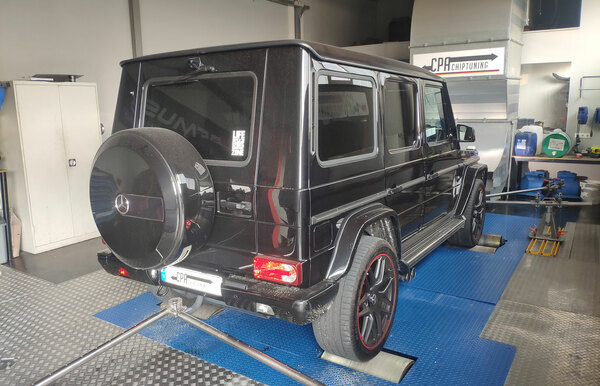 Mercedes G 500 on the dyno